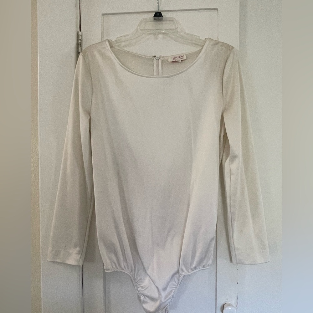 Mr. Dino Elegant Cream Long Sleeve Bodysuit size 14